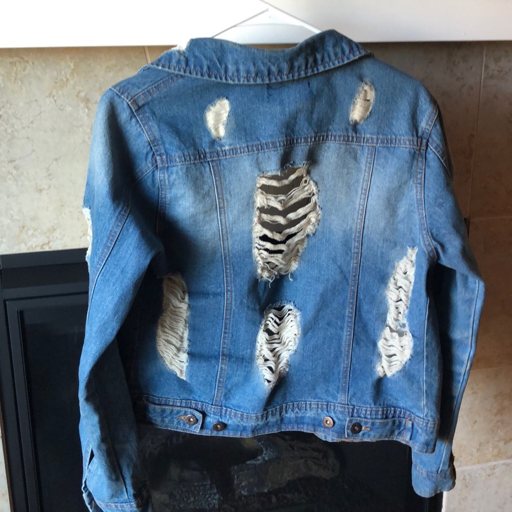 Jean jacket - Picture 2 of 3